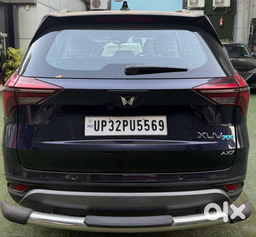 2024 Mahindra Xuv700 Ax7 Diesel Mt 7-seater  20,000 Km  Single Owner
