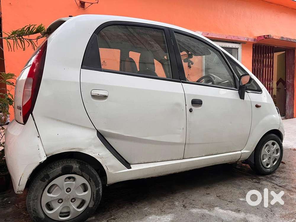 Tata Nano Cx White, With Ac, Petrol