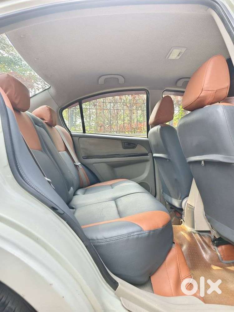 Maruti Suzuki Sx4 Vxi Bsiv, 2012, Petrol