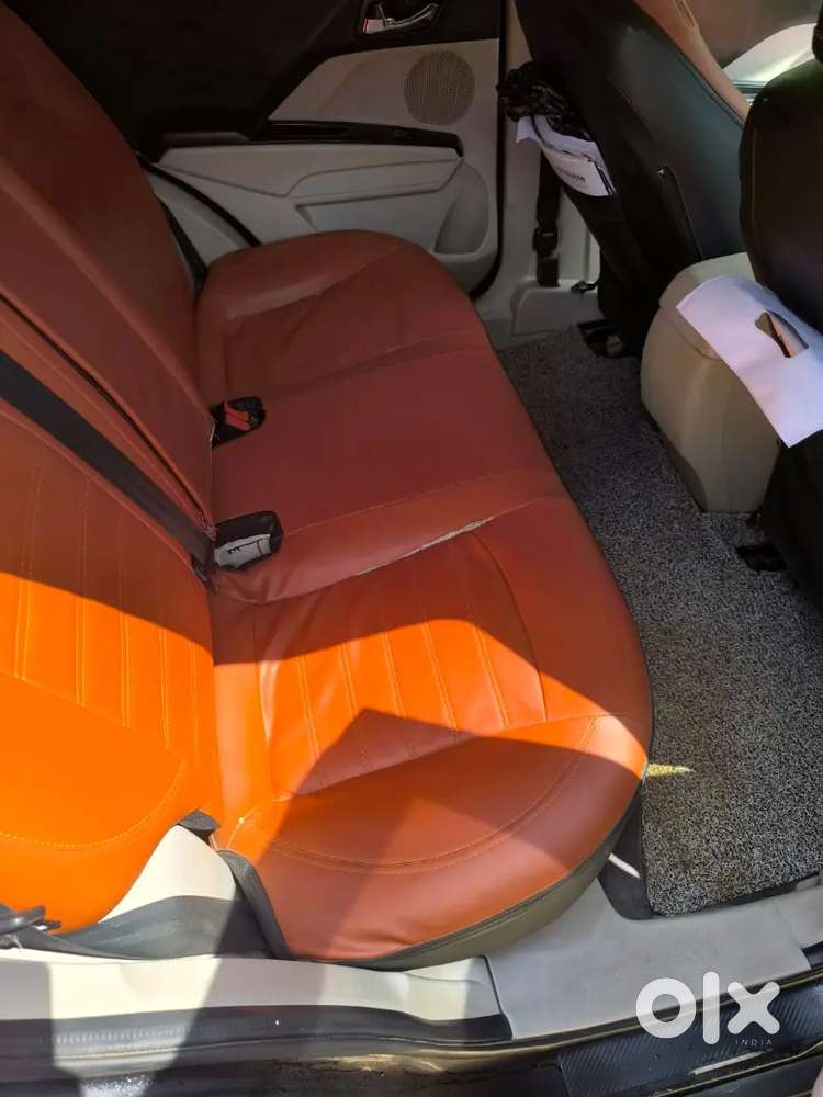 Mahindra Xuv300 Diesel 2019. Showroom Condition Car