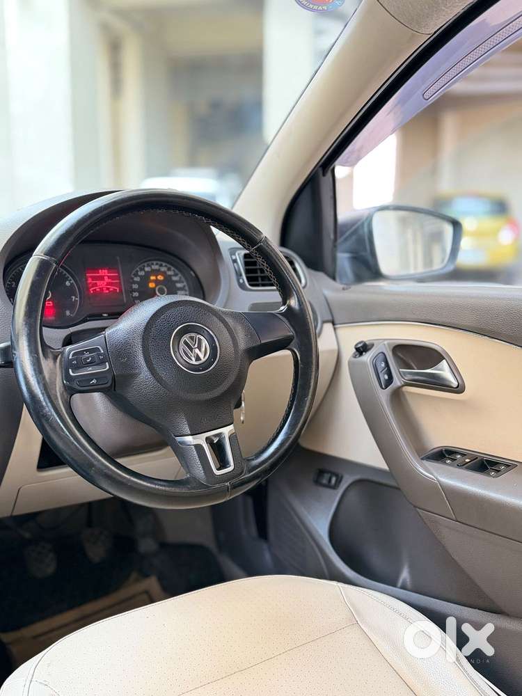 Volkswagen Vento Petrol Highline, 2013, Petrol