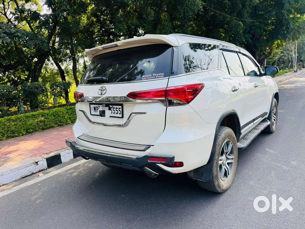 Toyota Fortuner [2021-ongoing] 2.8 2wd Diesel Mt, 2020, Diesel