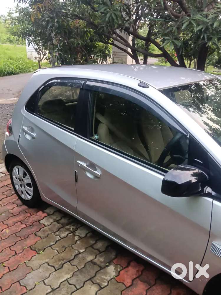 Honda Brio Mt 2012