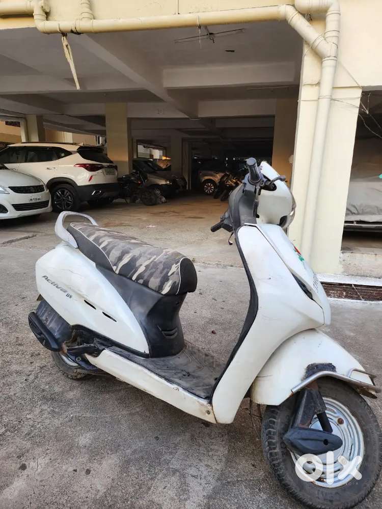 Honda Activa Scooter Bs3 White Clour Best Condition Hai All