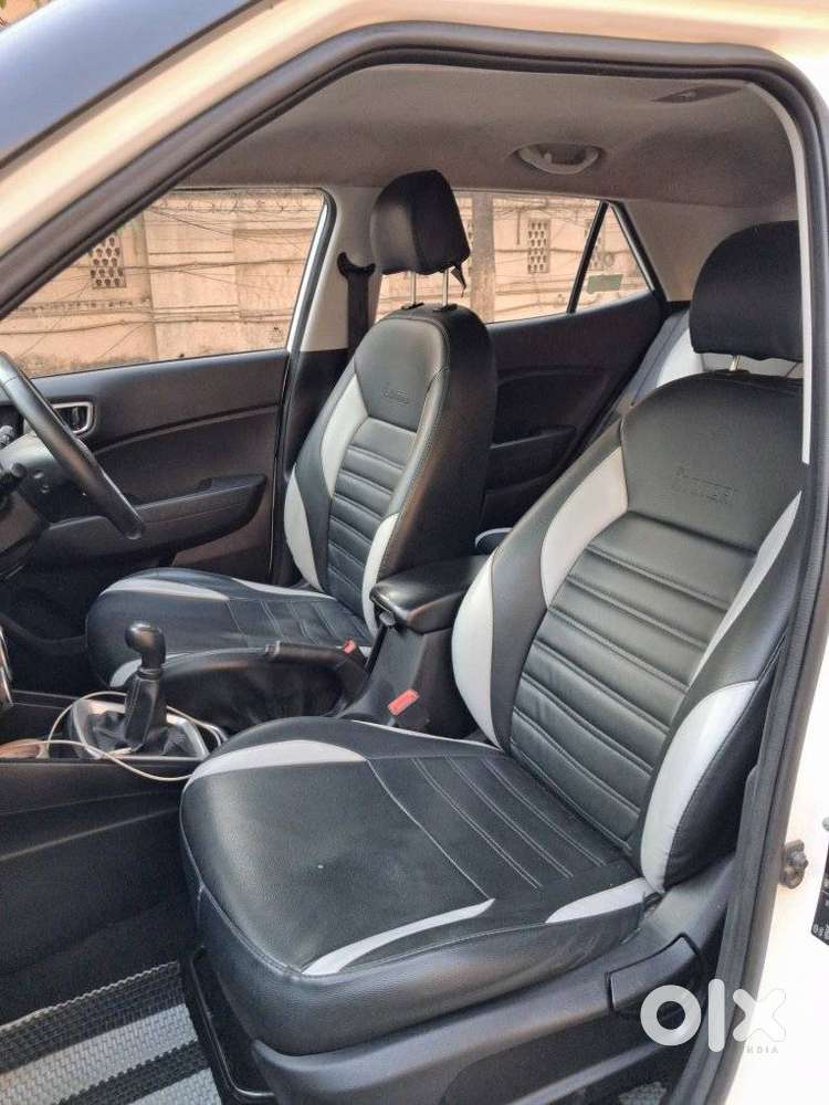 Hyundai Venue S Plus Mt 1.2 Kappa, 2022, Petrol