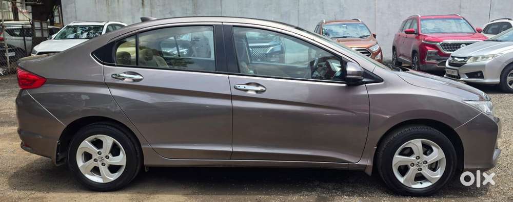 Honda City V At Sunroof, 2015, Petrol