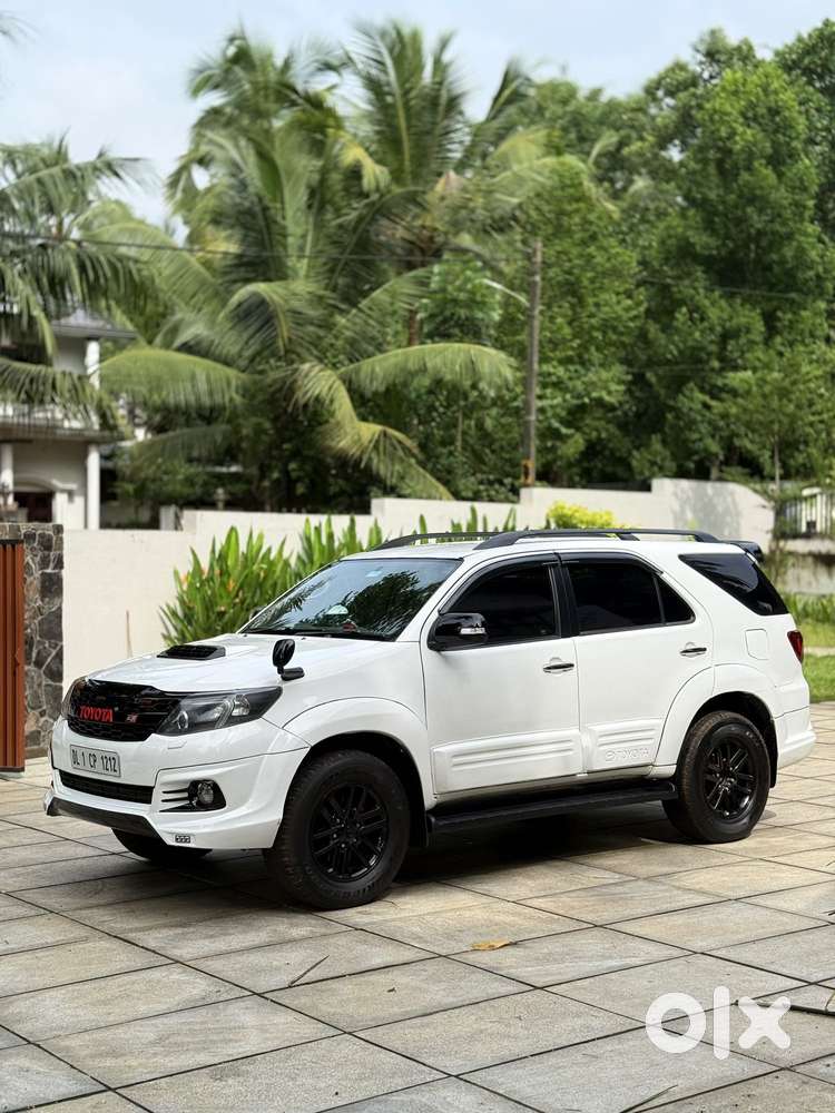 Toyota Fortuner 3.0 Ltd, 2012, Diesel