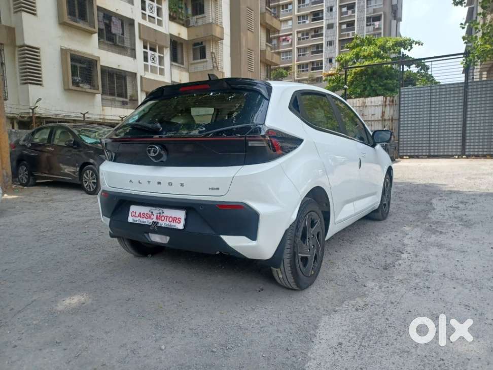 Tata Altroz Xm Plus (s) Icng, 2025, Petrol