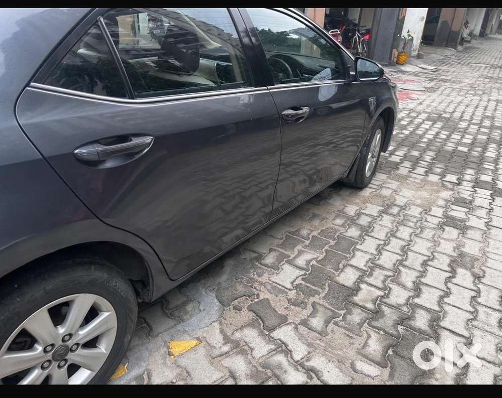 Toyota Corolla Altis Petrol Well Maintained
