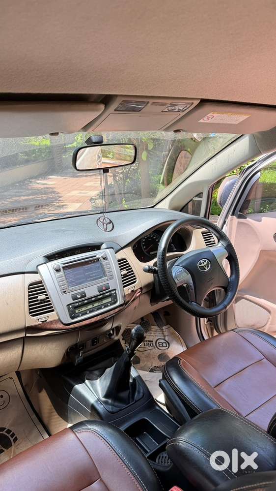 Toyota Innova Diesel 2015