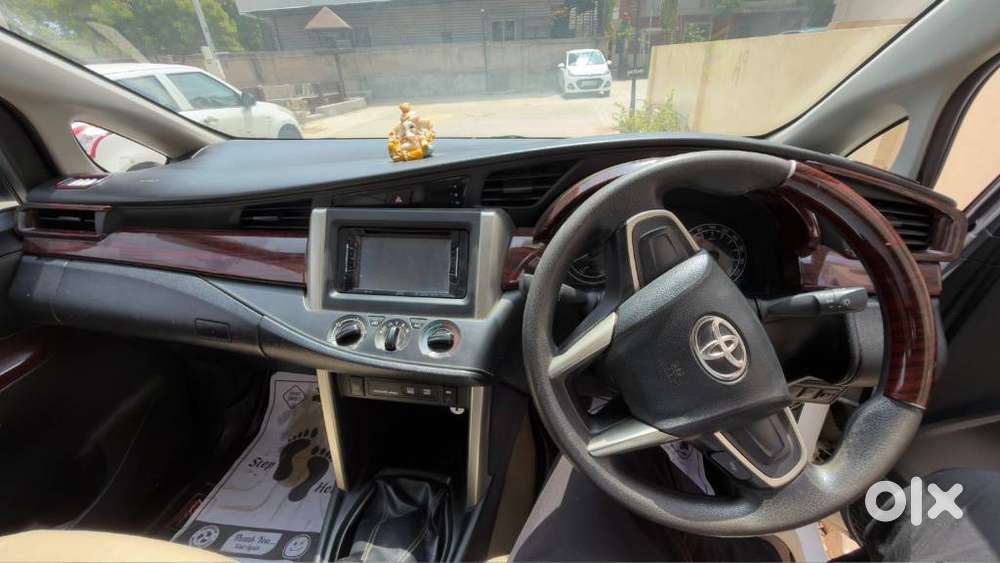 Toyota Innova Crysta 2.4 G Mt 7 Str, 2016, Diesel
