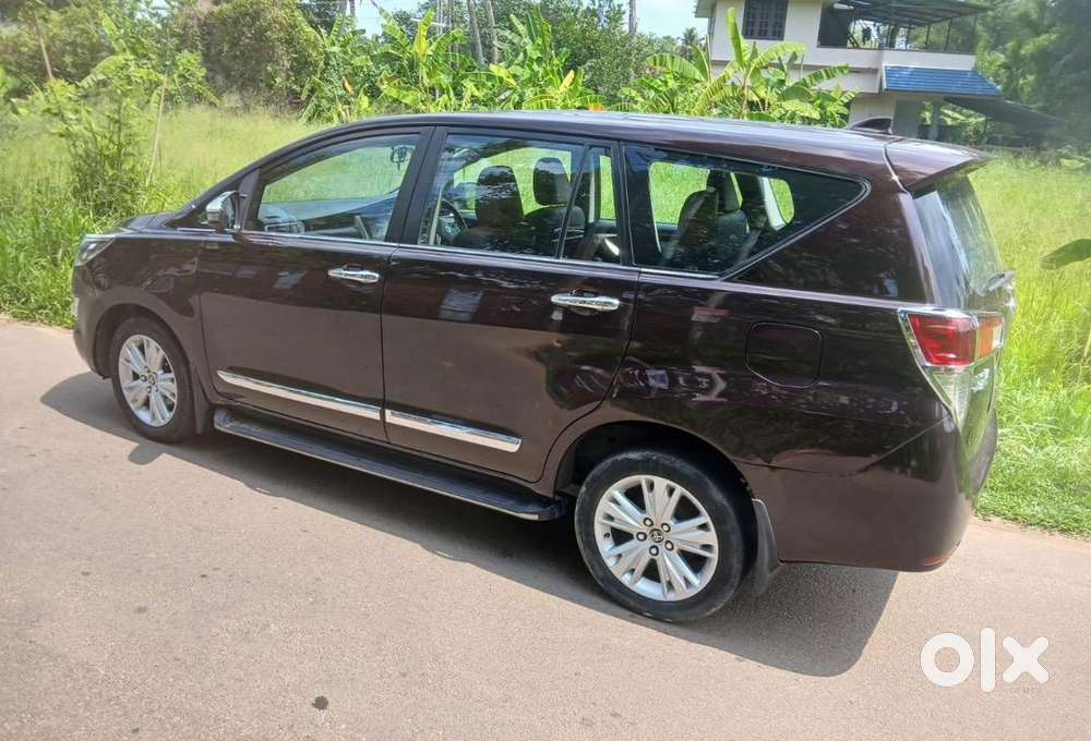 Toyota Innova Crysta 2018