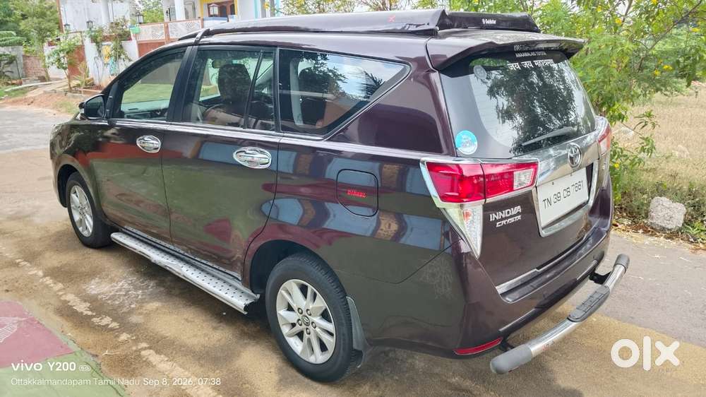 Toyota Innova Crysta 2.4 V, 2017, Diesel