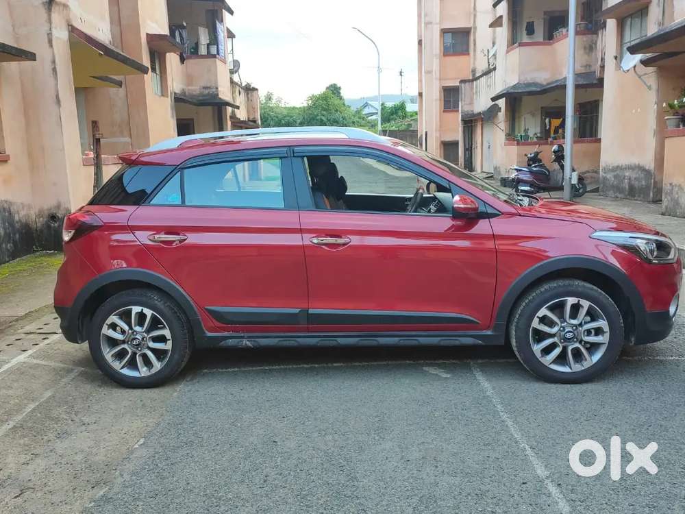 Hyundai I20 Active Sx Top Model : Only 6,317 Km : Like New : 1st Owner