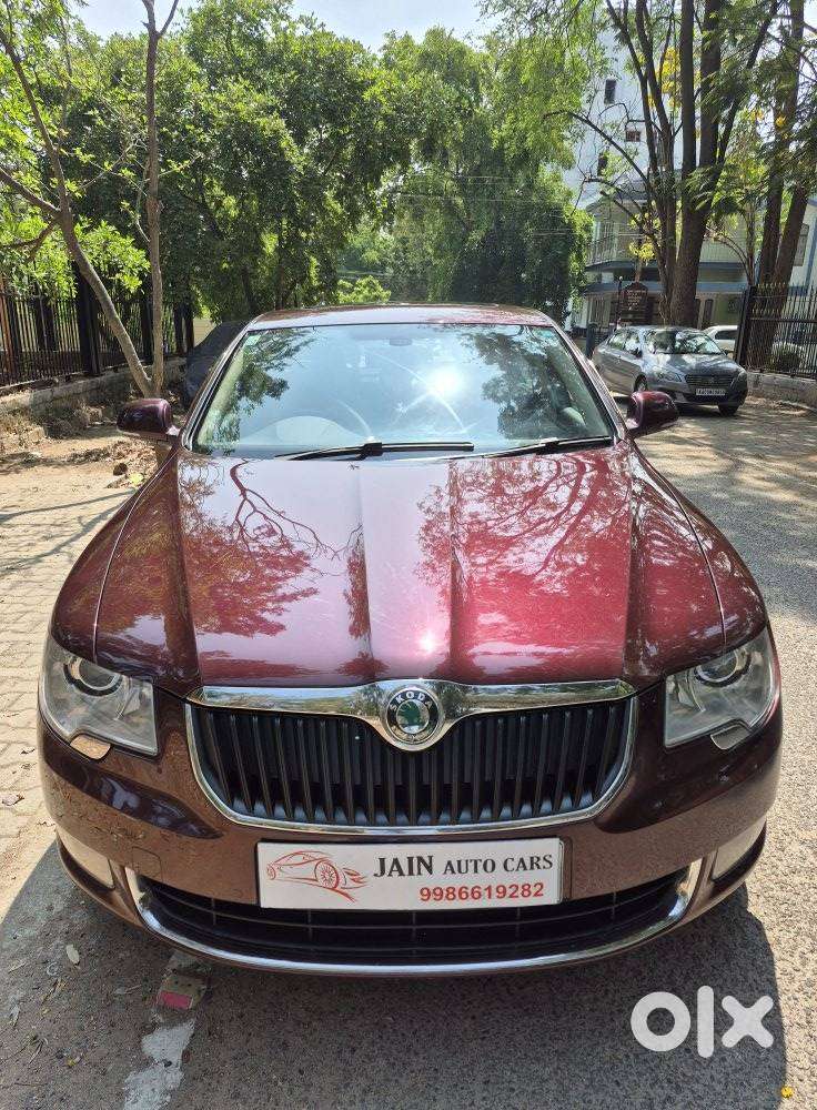 Skoda Superb {2014-2016}2.0 Elegance Tdi At, 2012, Diesel