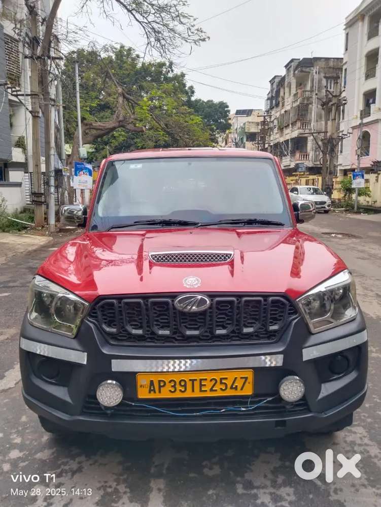 Mahindra Scorpio 2018 Diesel Well Maintained