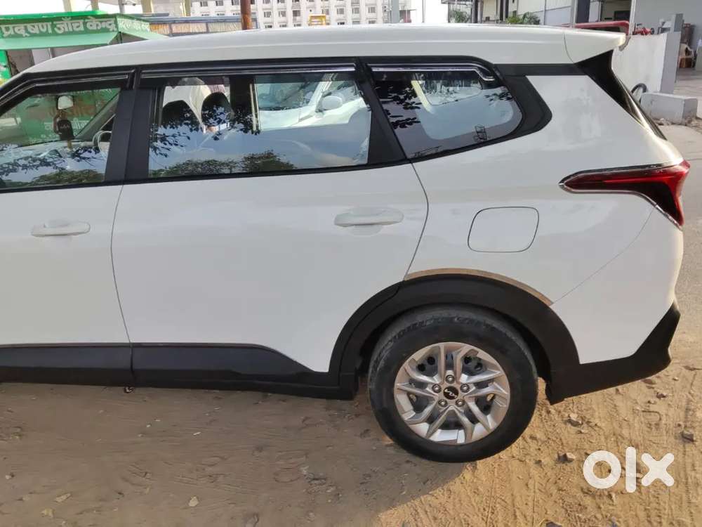 Kia Carens 2023 Diesel 62000 Km Driven
