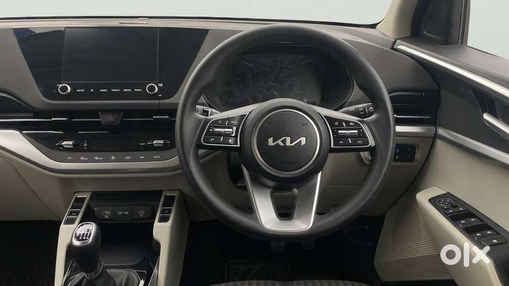 Kia Carens 1.5 Prestige Plus 7 Str Imt, 2023, Petrol