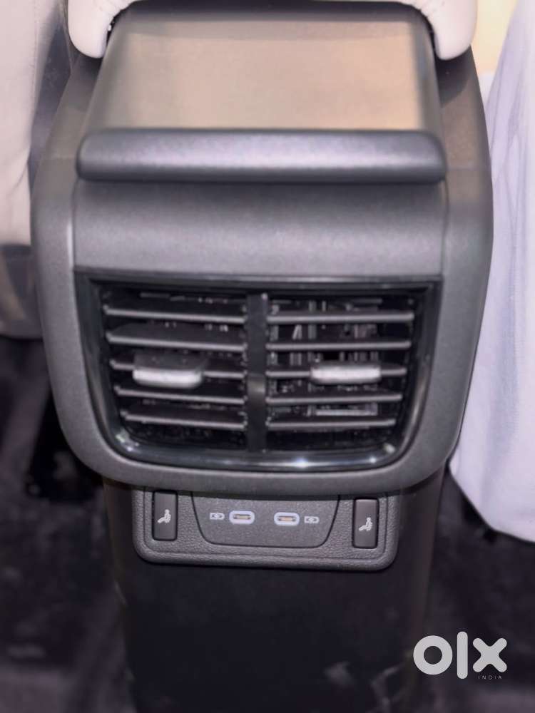 Skoda Kushaq 1.0 Tsi Style At (6 Airbags), 2026, Petrol