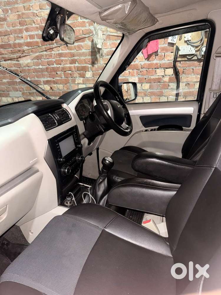 Mahindra Scorpio Classic 2018 Diesel Manual Year