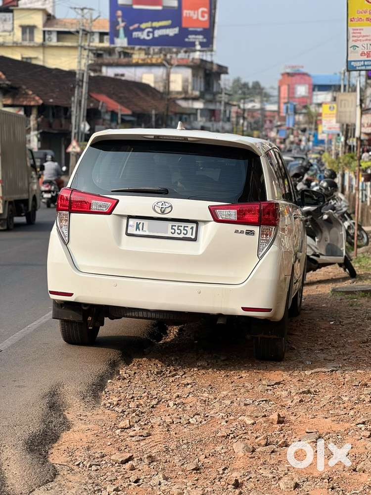 Toyota Innova Crysta 2018/6 2.8 Z At Diesel 105000 Km Driven