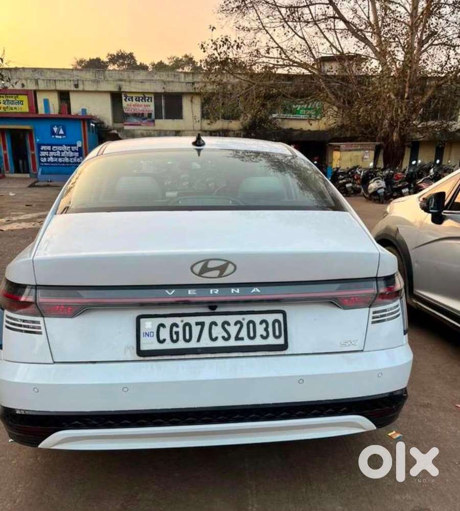 Hyundai Verna 2024 Petrol Well Maintained