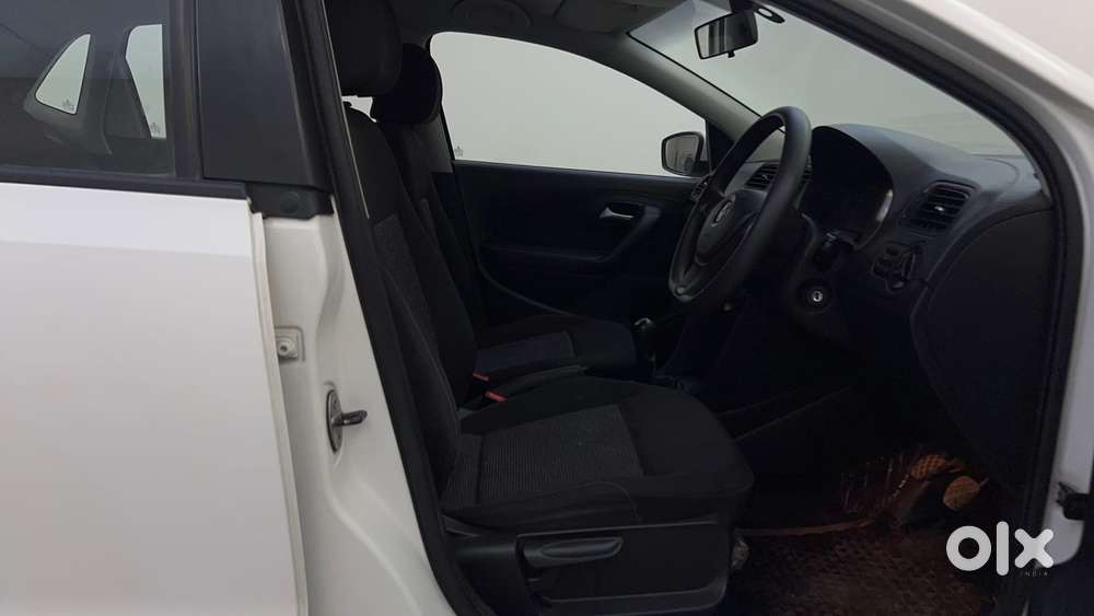Volkswagen Polo Petrol Comfortline 1.2l, 2015, Petrol