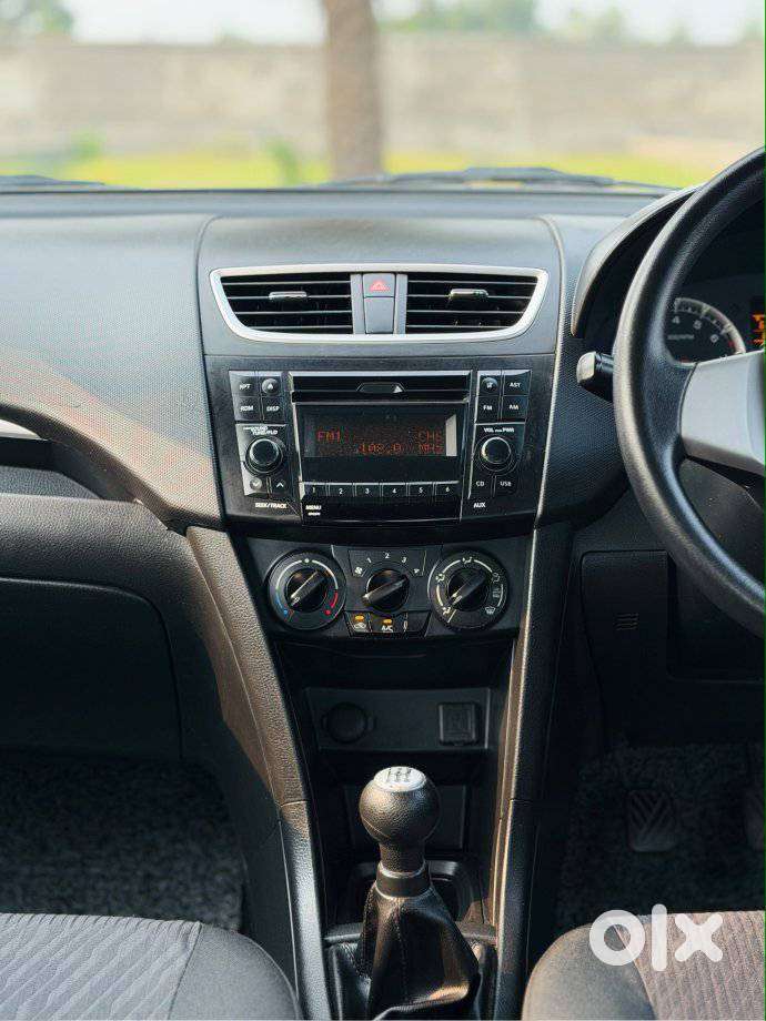 Maruti Suzuki Swift Vxi Cng, 2017, Petrol