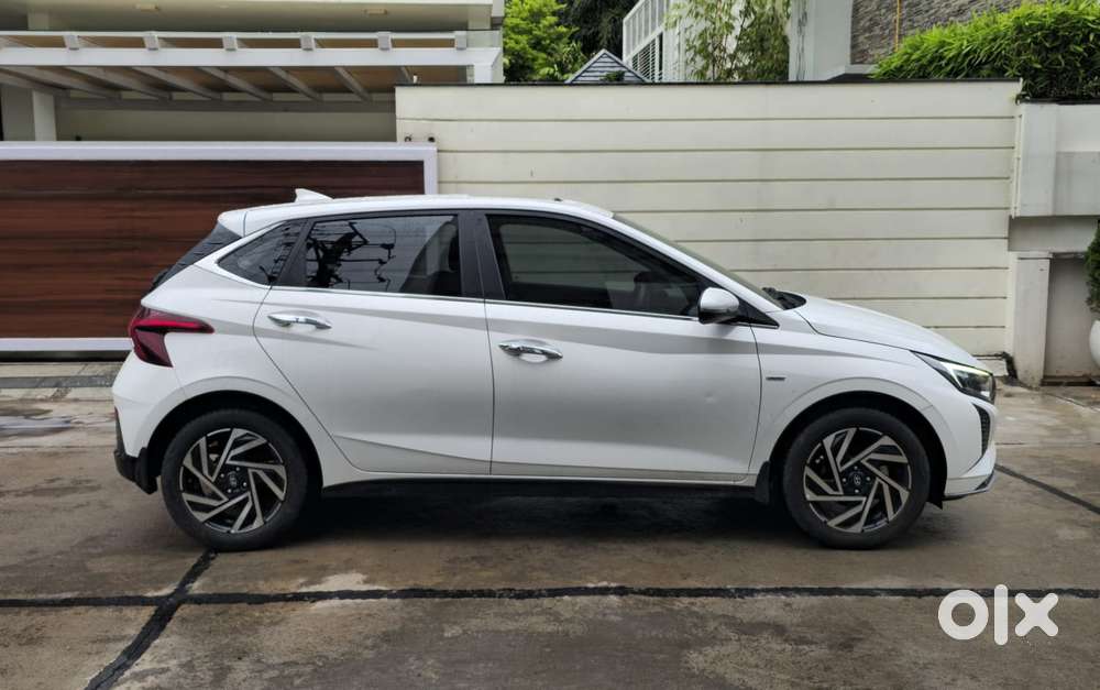 Hyundai New I20 1.2 Asta (o) Ivt, 2025, Petrol