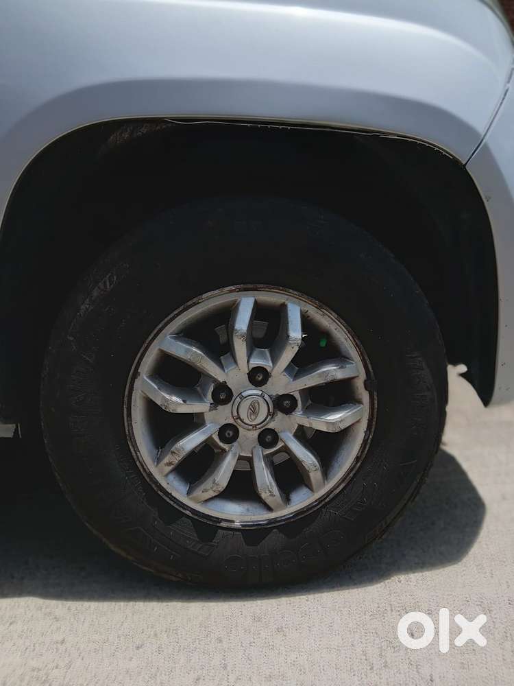 Mahindra Tuv 300 T8, 2016, Diesel