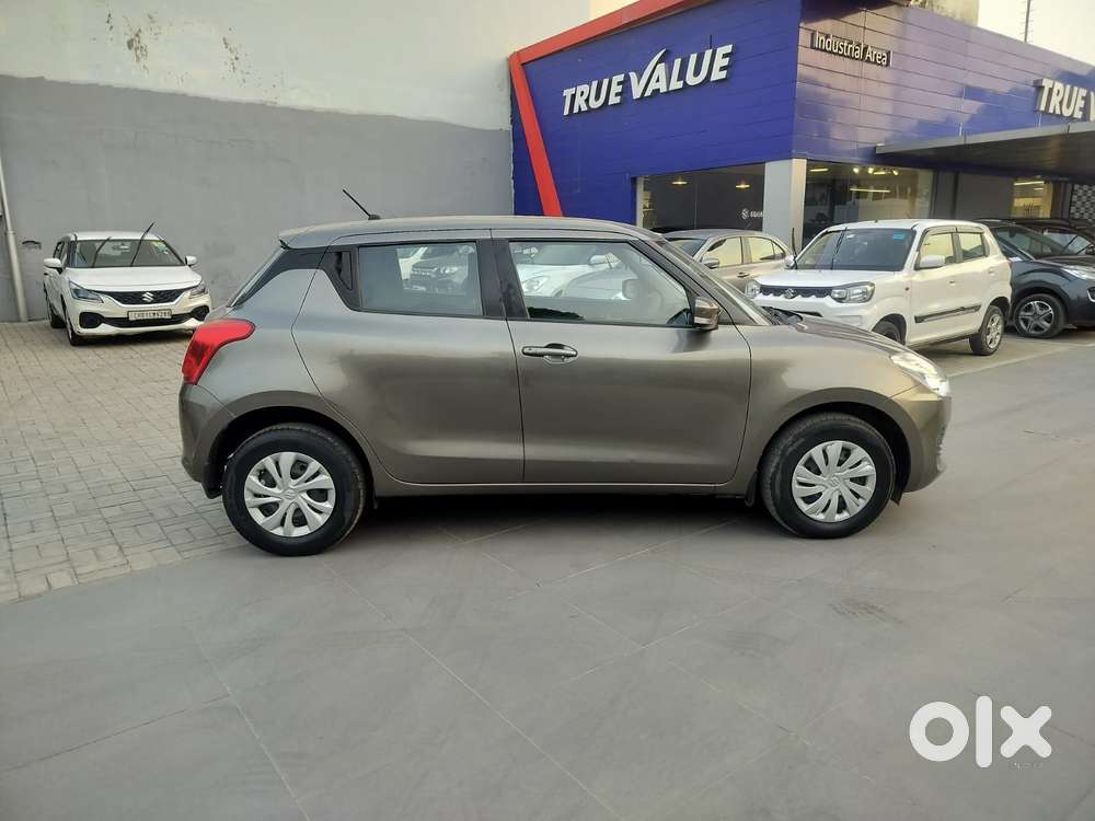Maruti Suzuki Swift Vxi + Manual, 2023, Petrol