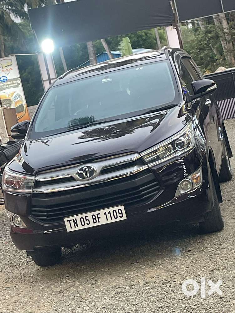 Toyota Innova Crysta 2.4 V 8 Str, 2016, Diesel