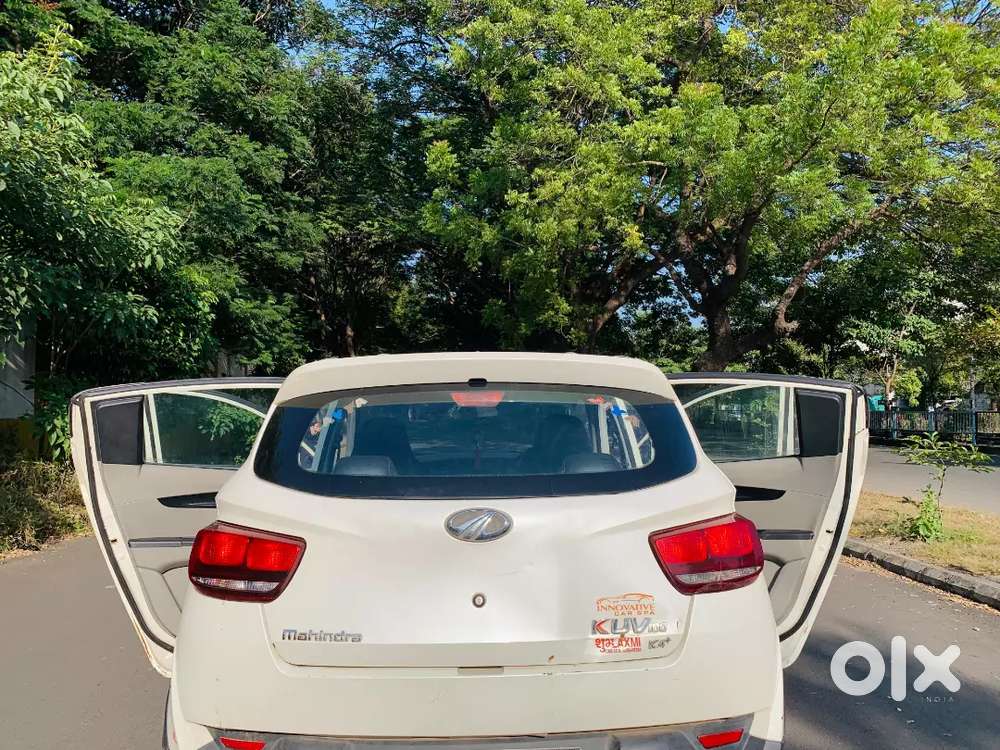 Mahindra Kuv 100