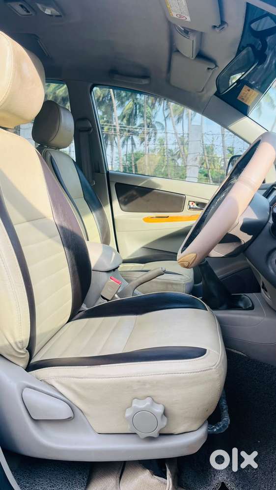 Toyota Innova 2.5 V 7 Str, 2010, Diesel