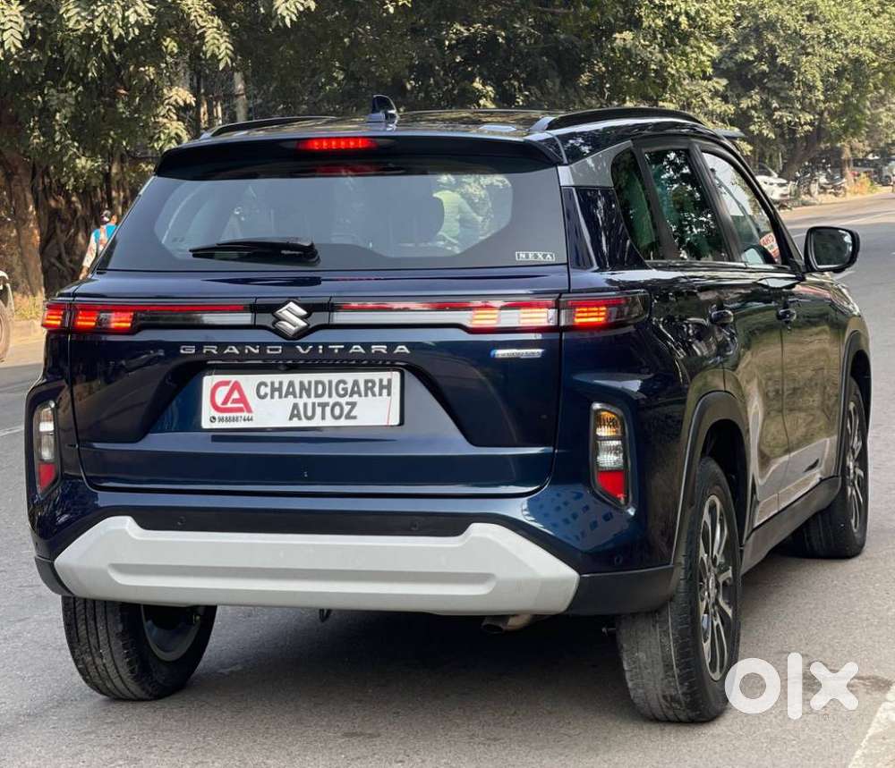 Maruti Suzuki Grand Vitara 1.5 Alpha Smart Hybrid At, 2022, Petrol