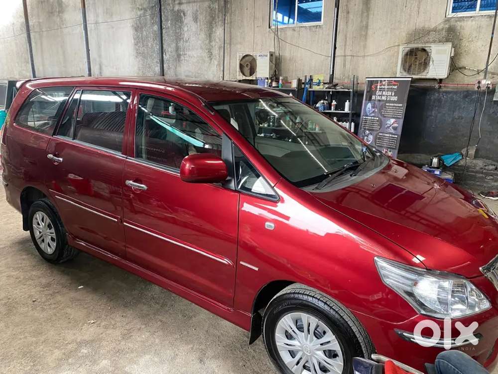 Toyota Innova Hycross 2013 Diesel Well Maintained Good Condition