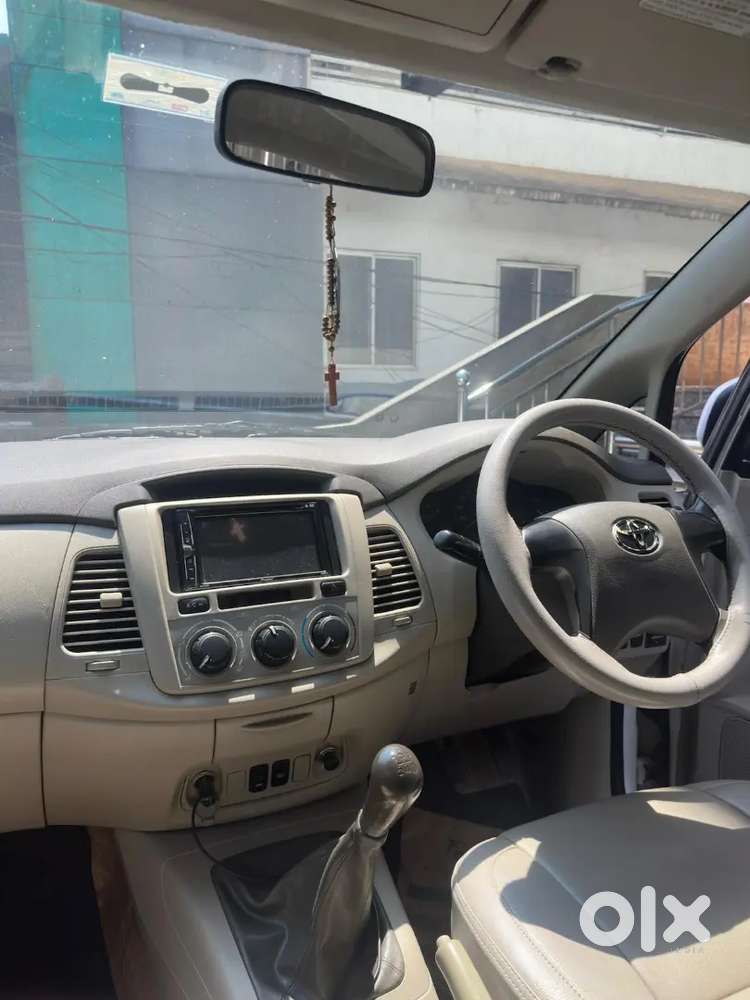 Toyota Innova G 7seater