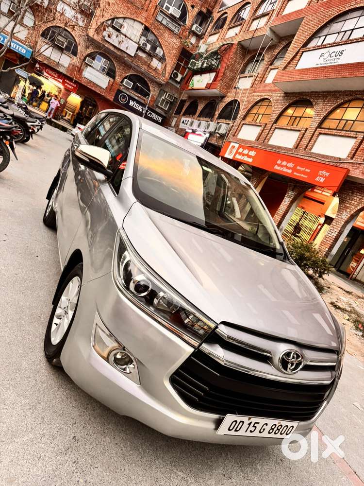 Toyota Innova Crysta 2.4 V 7 Str, 2016, Diesel