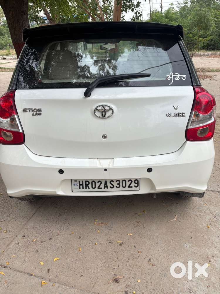 Toyota Etios Liva V 2019