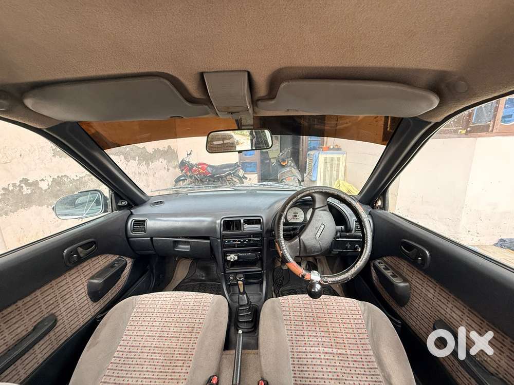 Maruti Suzuki Esteem 2005