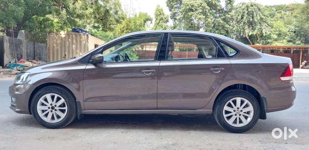 Volkswagen Vento 1.2 Tsi Highline Plus At, 2017, Petrol