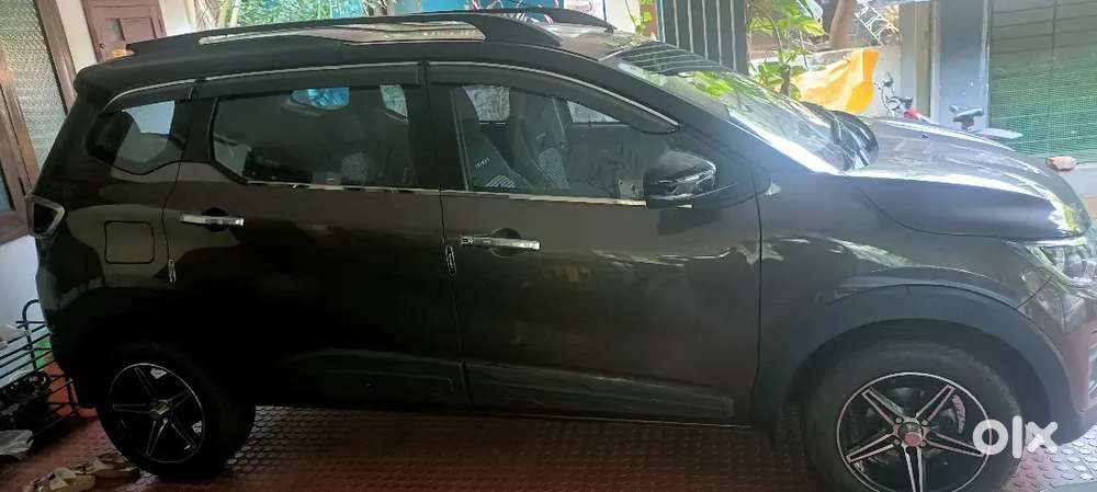 2022 Renault Triber Rxtpetrolmt 1.0l Manual