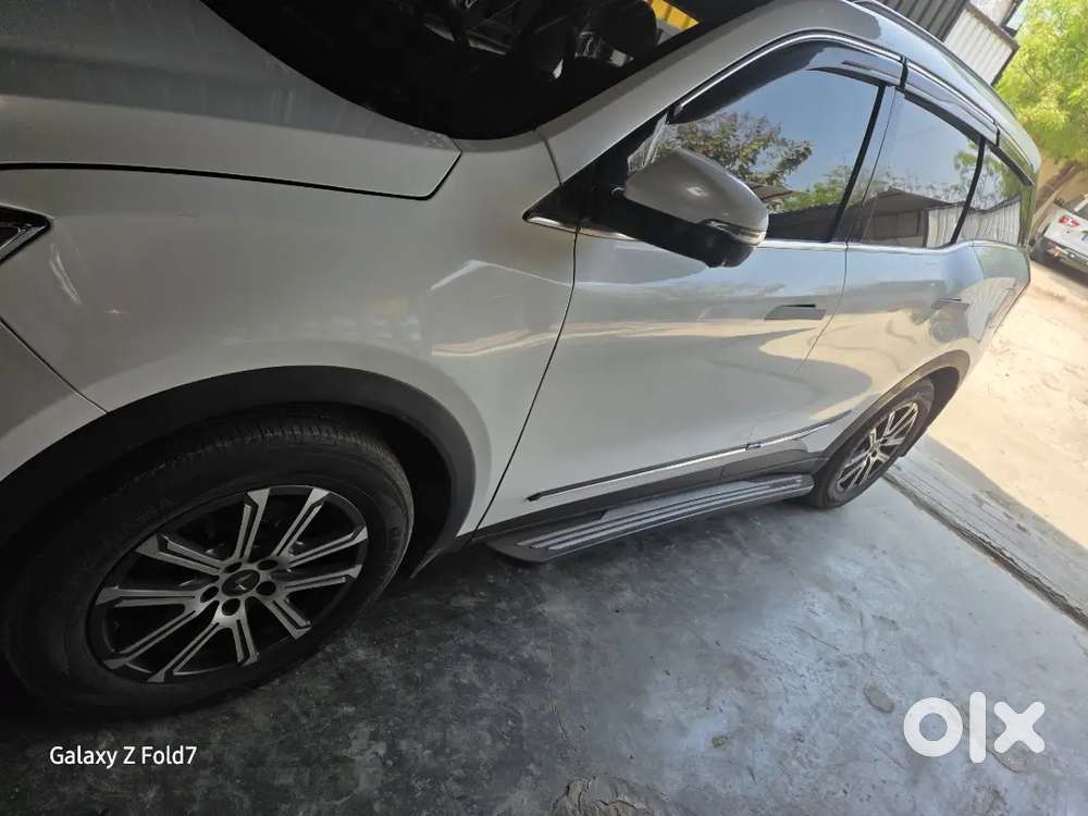 Mahindra Xuv700 2022 Diesel 120000 Km Driven