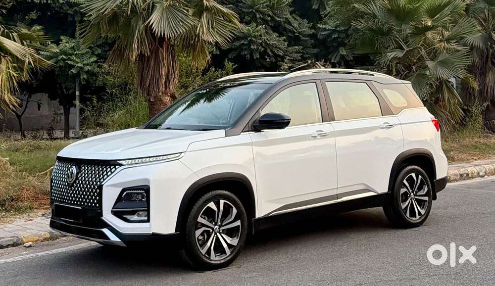 Mg Hector Plus Savvy Pro 1.5 Turbo Petrol Cvt 7 Str Dual Tone, 2024,..