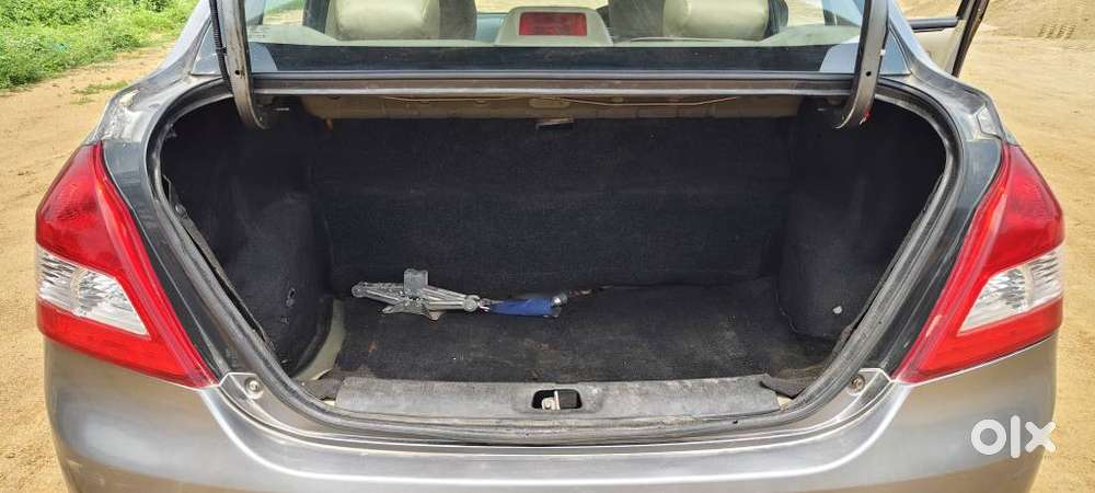 Maruti Suzuki Dzire 1.2 Vxi, 2013, Petrol
