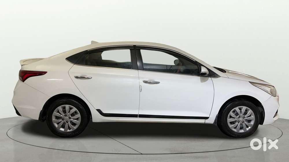 Hyundai Verna 1.4 Vtvt Ex, 2019, Petrol