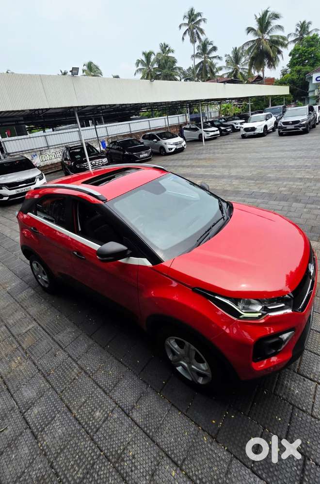 Tata Nexon 1.2 Revotron Xm (s), 2024, Petrol
