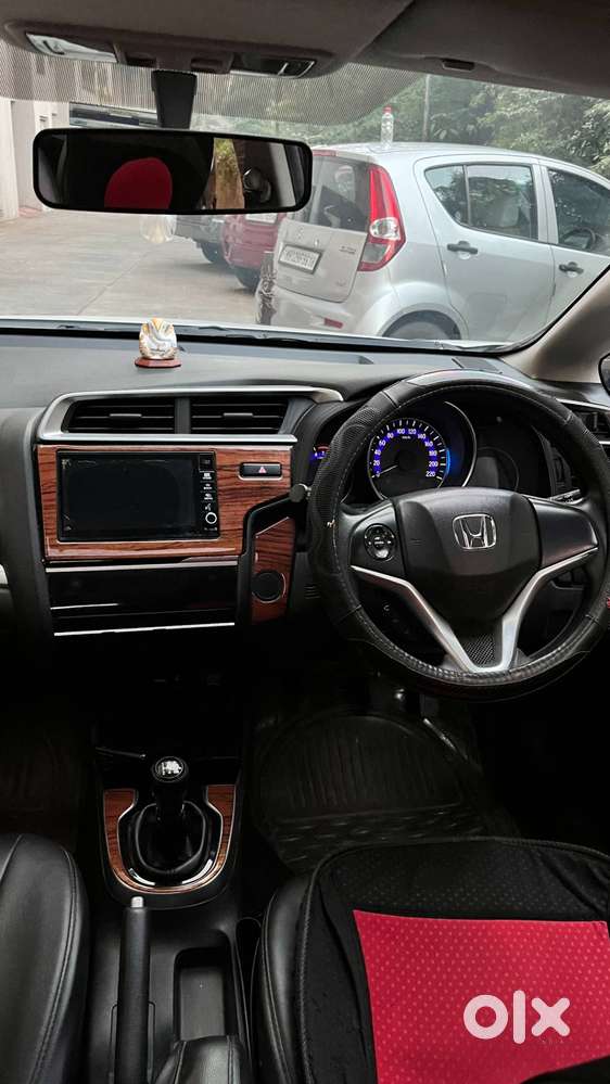 Honda Wr-v Vx Petrol Mt Exclusive Edition With Sunroof