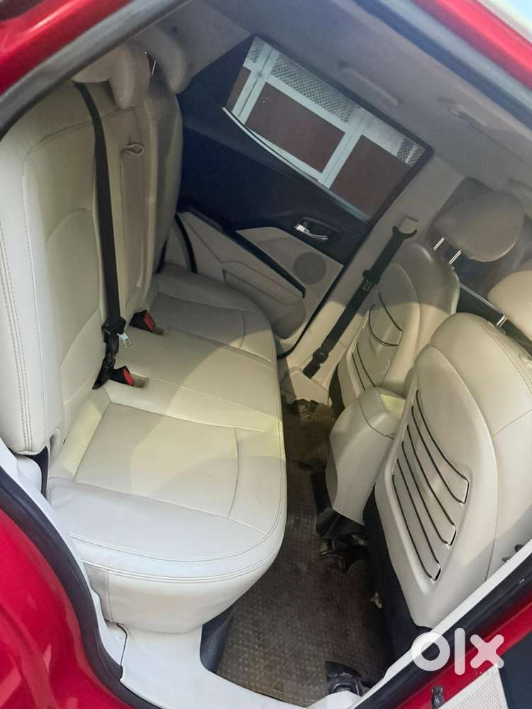 Mahindra Xuv300 W8 Diesel, 2019, Diesel