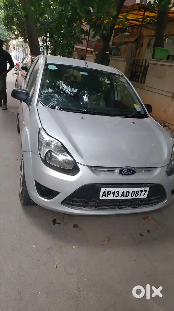 Ford Figo Trend 2012